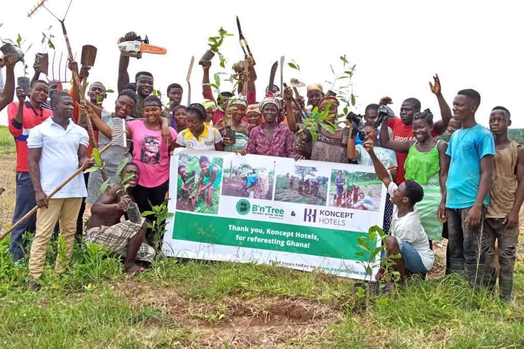 1909-click-a-tree-planting-trees-in-ghana-sep19-image-016