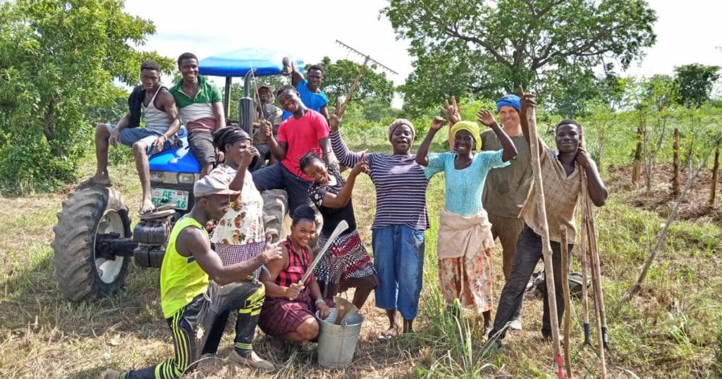 Ghana Baumpflanzung Menschen Mitarbeiter Lead Image